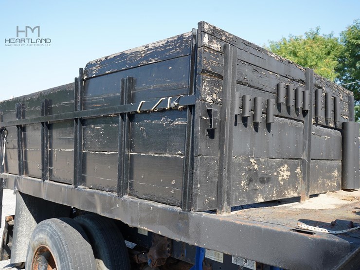 2007-freightliner-business-class-m2-106-image-19