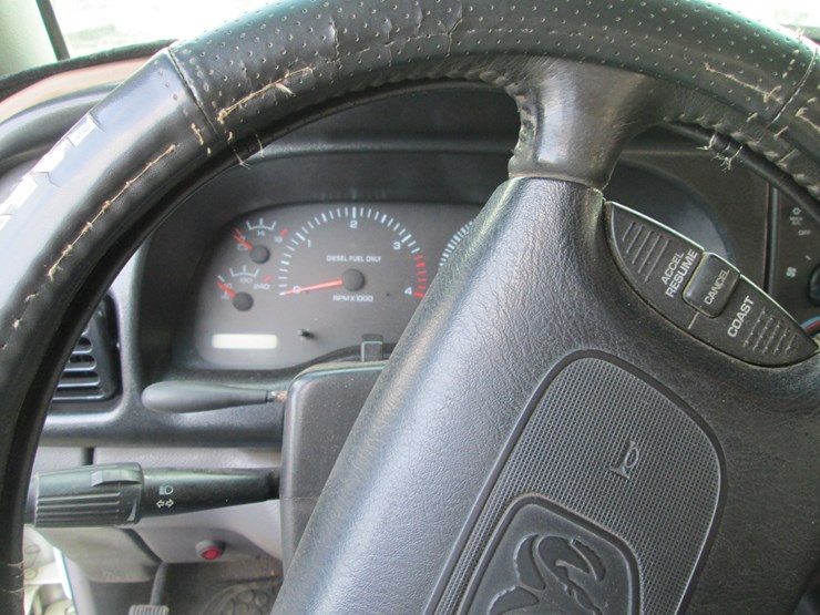 1998-dodge-3500-image-31