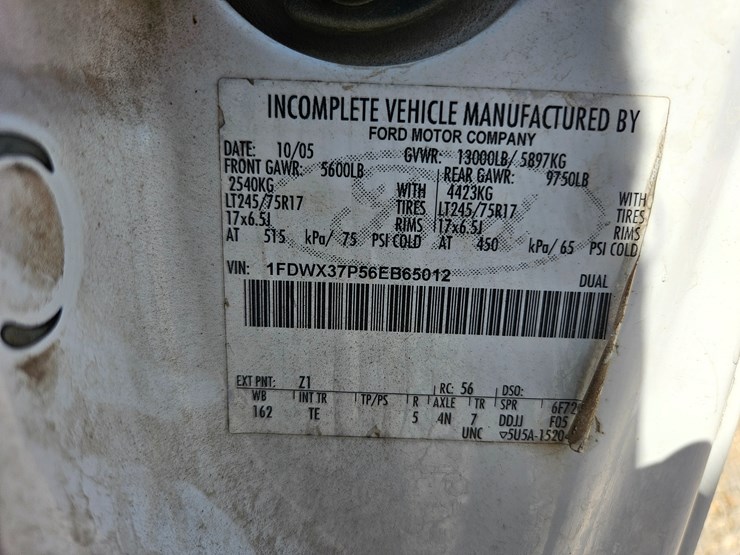 2006-ford-f350-image-33