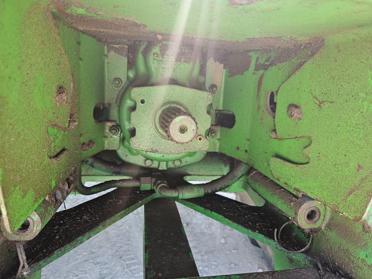 1995-john-deere-8300-image-15