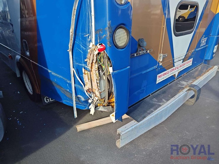 2016-ford-e450-image-23