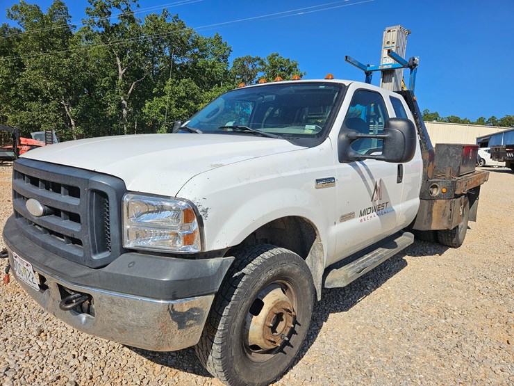 2006-ford-f350-image-2