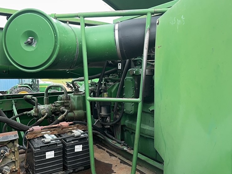 1995-john-deere-9600-image-32