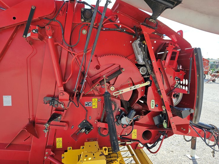 2015-new-holland-450-image-12