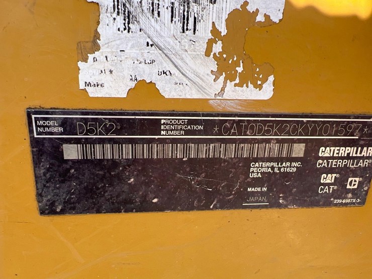 2015-caterpillar-d5k2-lgp-image-32