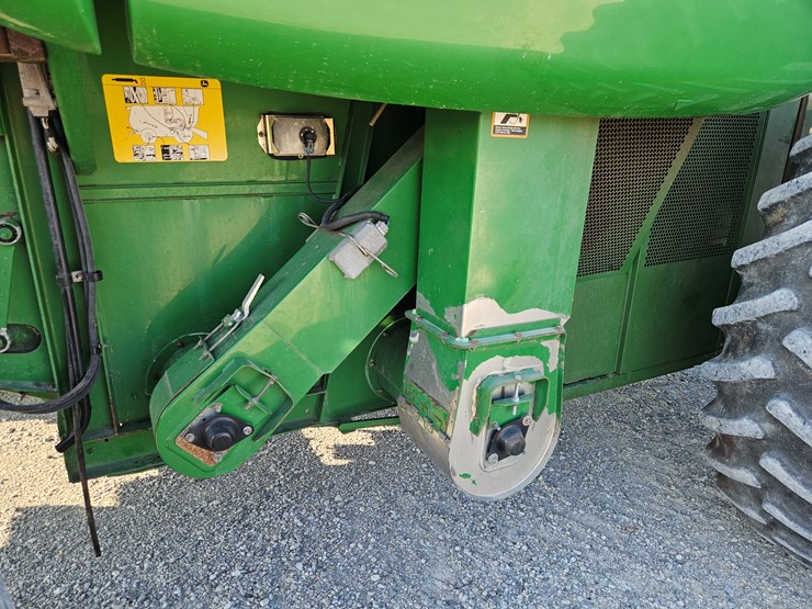 2005-john-deere-9860-sts-image-25
