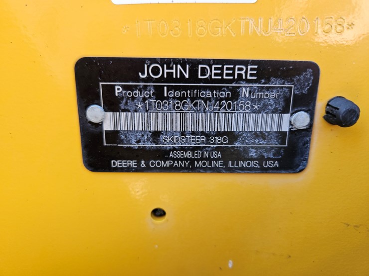2022-deere-318g-image-19