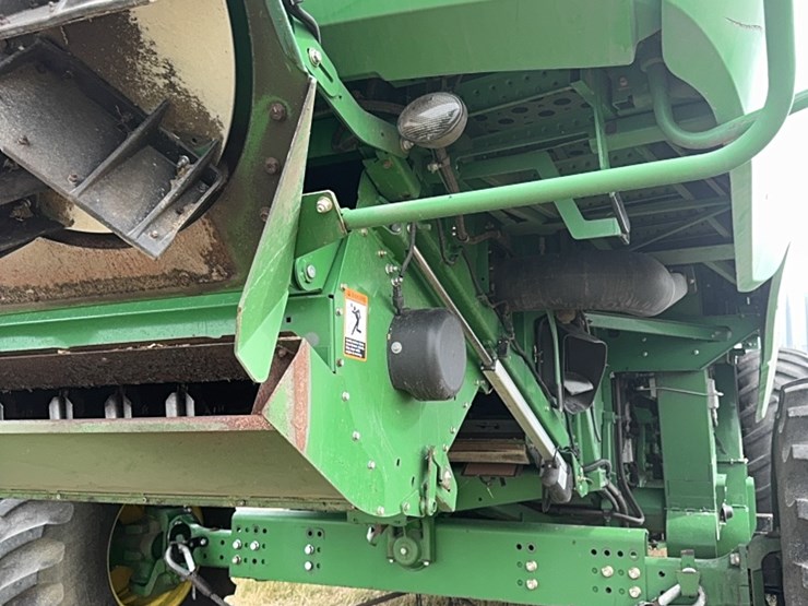 2013-john-deere-s690-image-28
