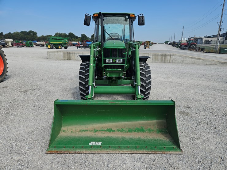 2010-john-deere-6115d-image-2