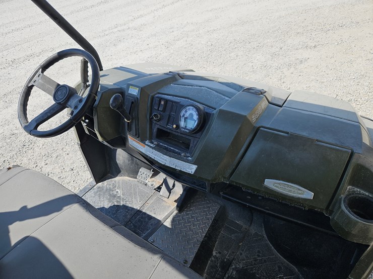 2010-polaris-ranger-xp-image-18
