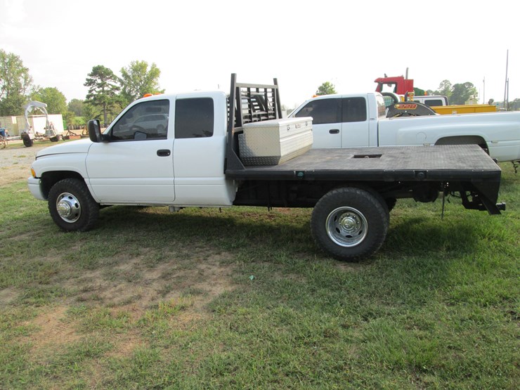 1997-dodge-3500-image-4