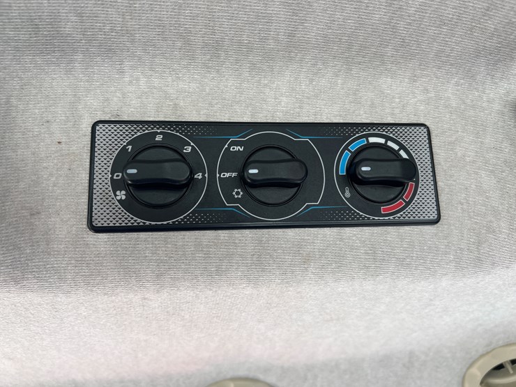 2023-massey-ferguson-7s.155-image-24