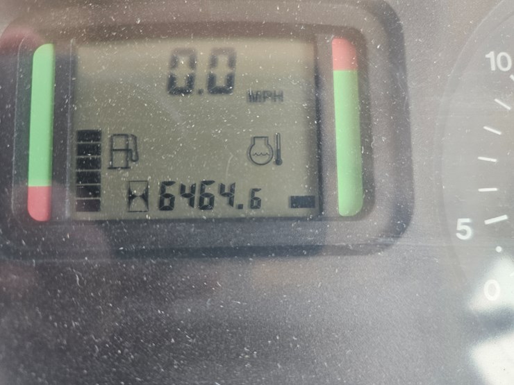 2011-john-deere-7230-image-13