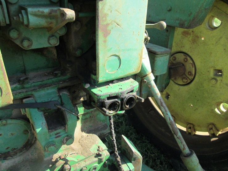 1963-john-deere-3010-image-8
