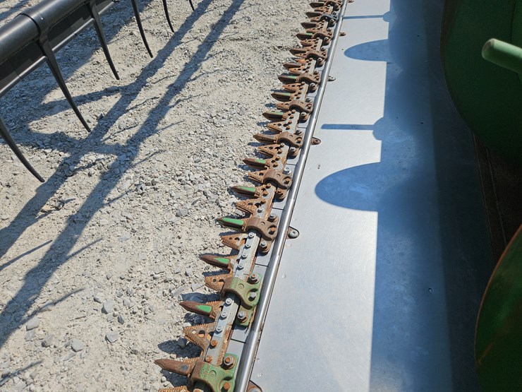 2009-john-deere-635f-image-11
