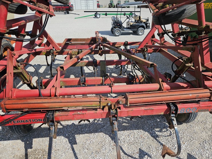 case-ih-4800-image-7