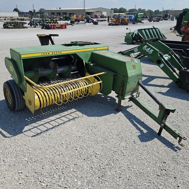 JOHN DEERE 336