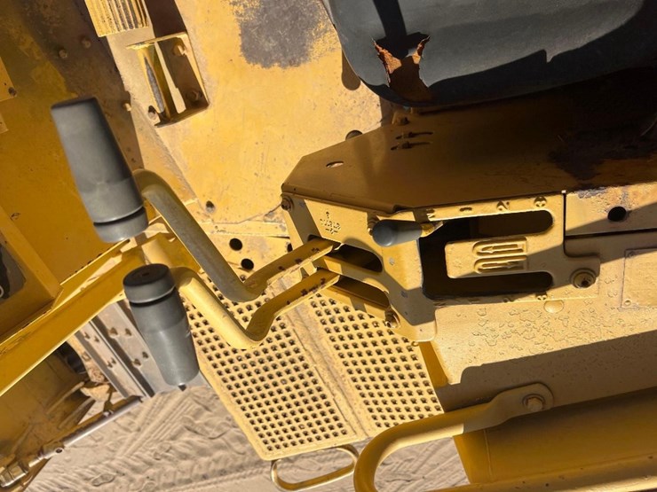 1986-caterpillar-d6h-image-31