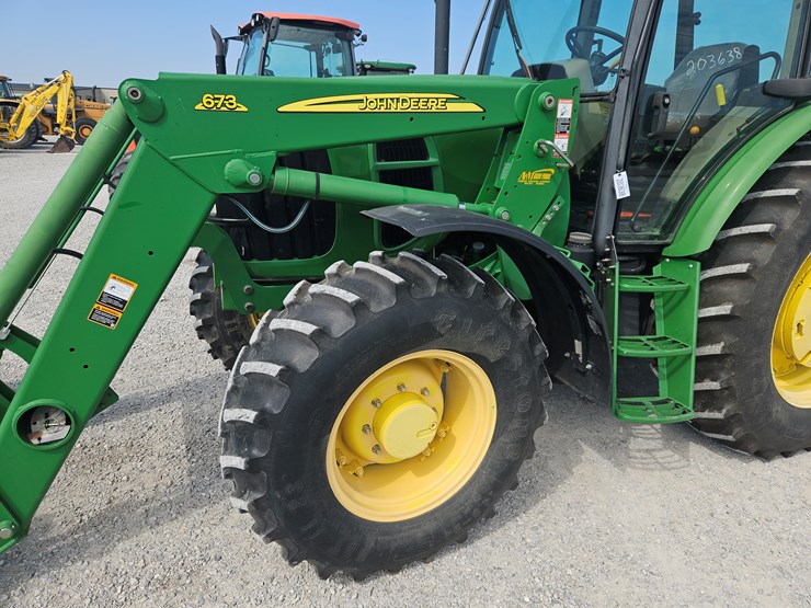 2010-john-deere-6115d-image-6