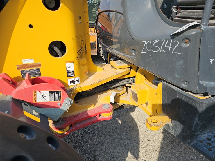 deere-204l-image-7
