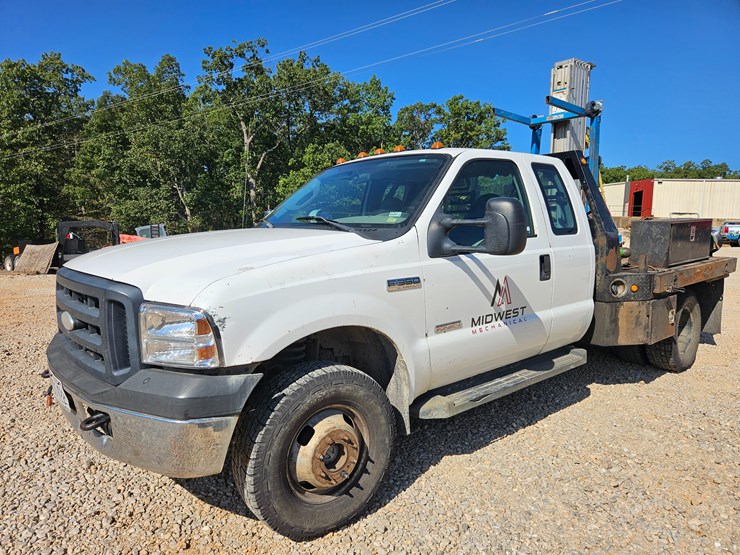 2006-ford-f350-image-3