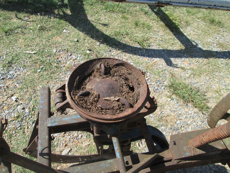 #29515-•-ford-2-row-planter-image-14