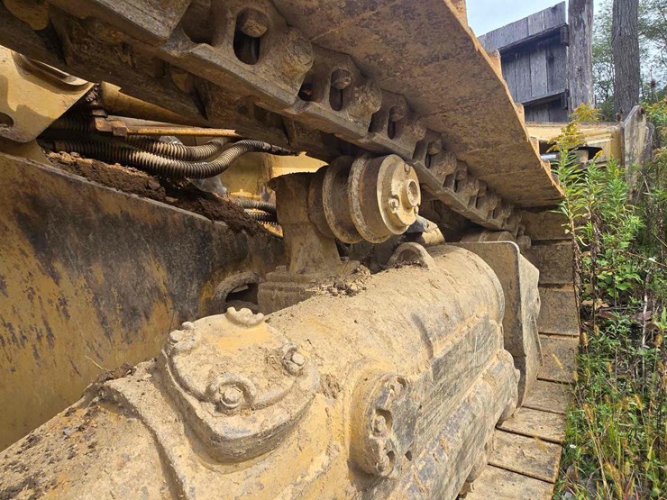 caterpillar-d6n-xl-image-15
