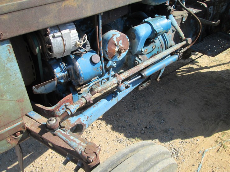 ford-3000-image-15