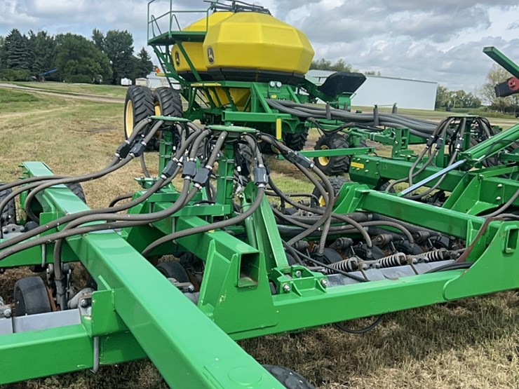 john-deere-1890-image-232