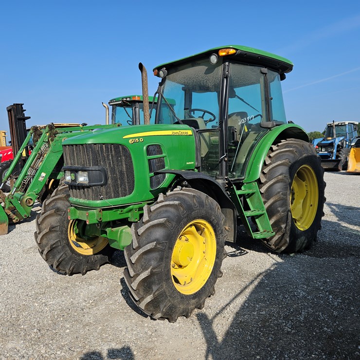2010 JOHN DEERE 6115D