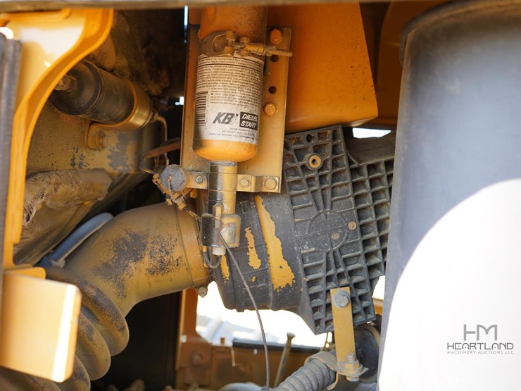 2007-caterpillar-d6n-lgp-image-35