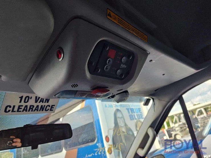 2017-ford-transit-image-10