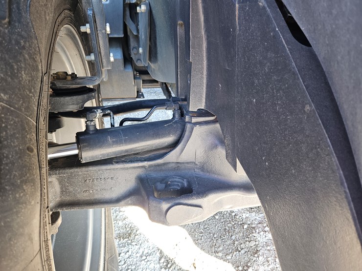 2019-case-ih-magnum-310-image-21
