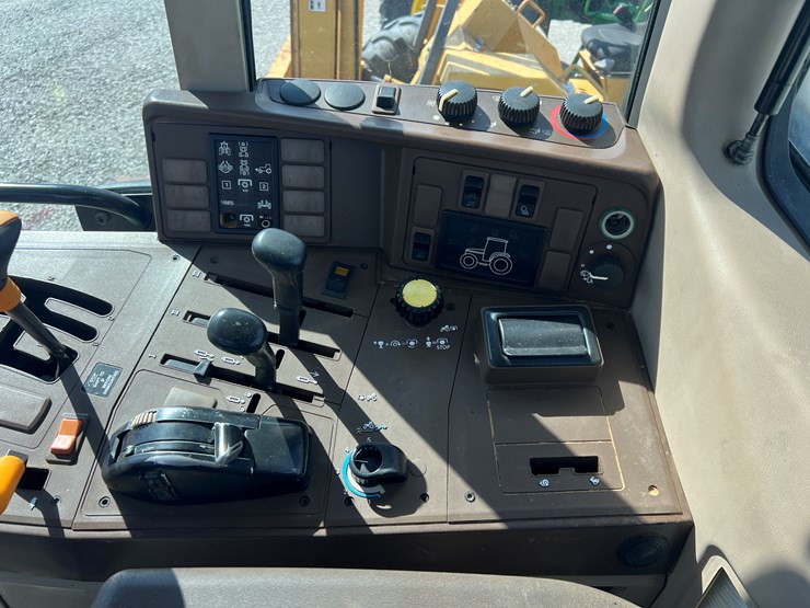 2002-john-deere-6420-image-17
