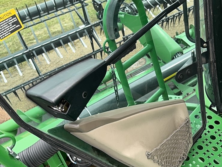 2013-john-deere-s690-image-49