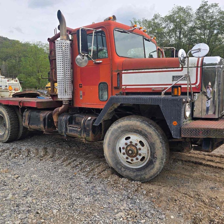 1985 INTERNATIONAL PAYSTAR 5000