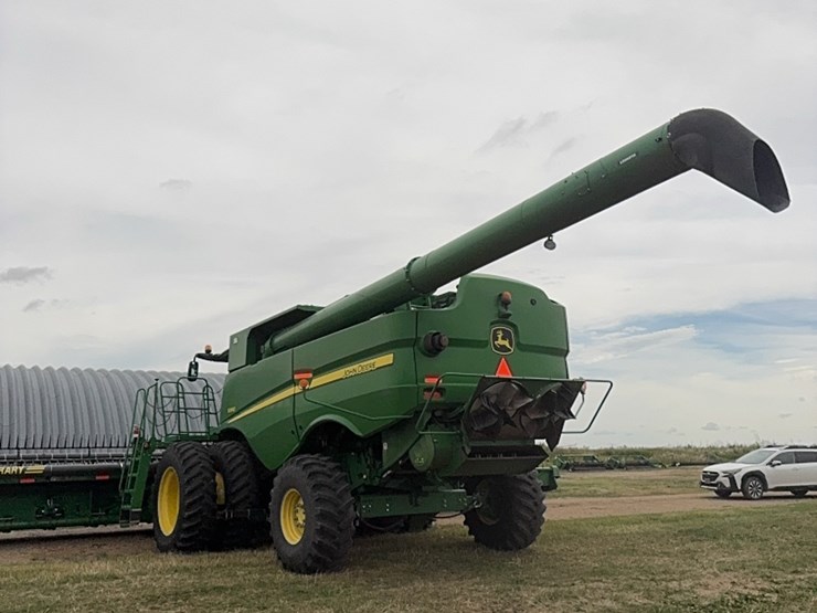 2013-john-deere-s690-image-60