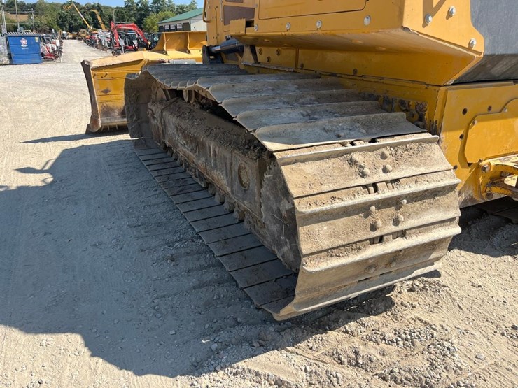 2021-deere-750l-image-15