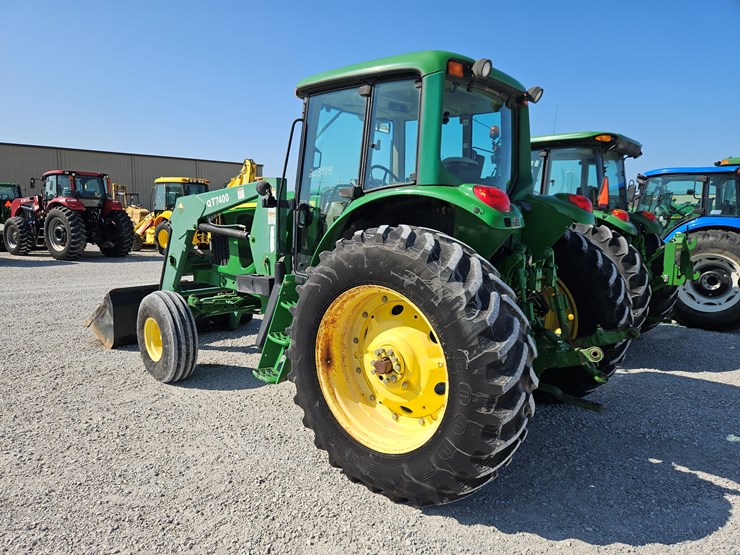 2004-john-deere-7220-image-14