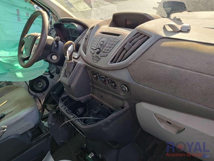 2018-ford-transit-image-18