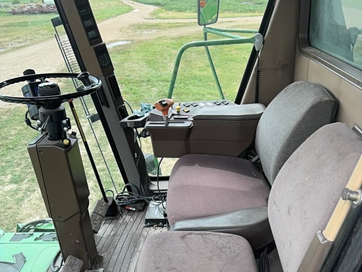 1995-john-deere-9600-image-45