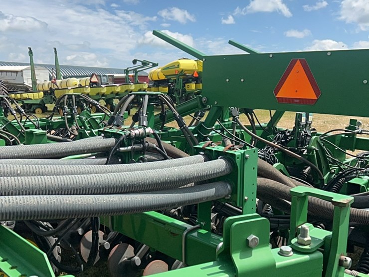 john-deere-1890-image-206