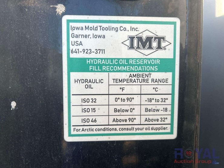 2012-peterbilt-337-image-45