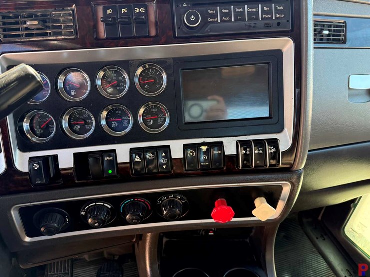 2013-kenworth-t660-image-20