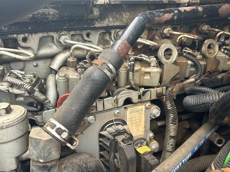 2003-freightliner-business-class-m2-106-image-55