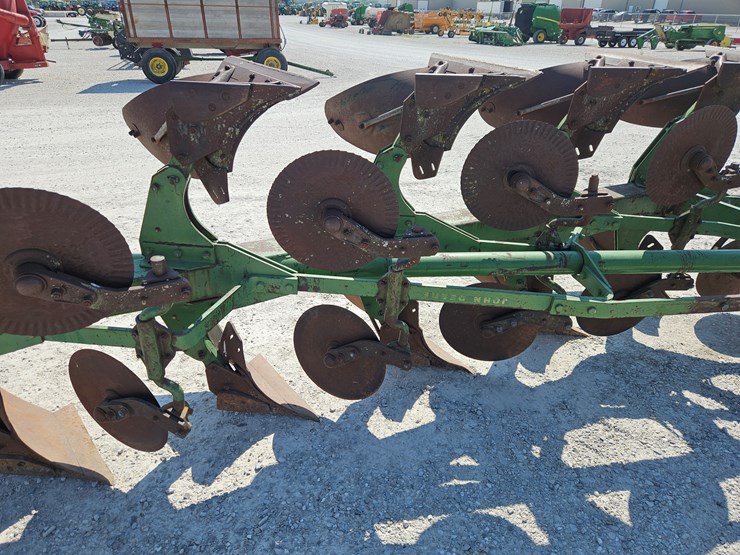 #203533-•-john-deere-f935h-rollover-plow-image-6