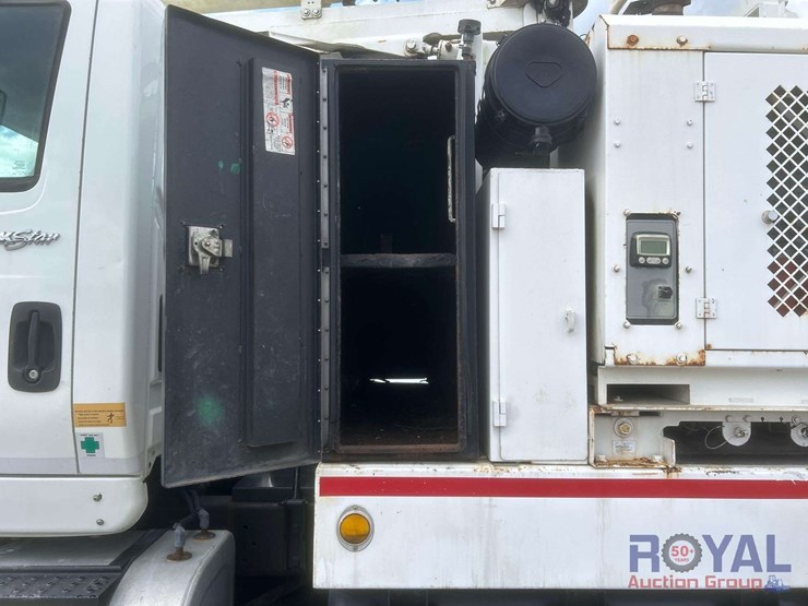 2012-international-workstar-7400-image-23