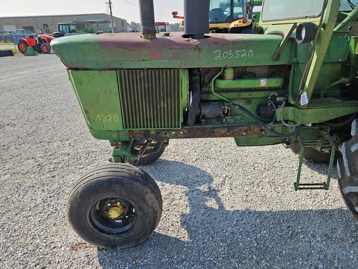 1971-john-deere-4320-image-18