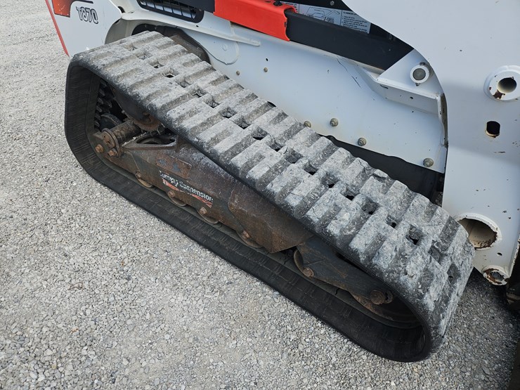 2020-bobcat-t870-image-21
