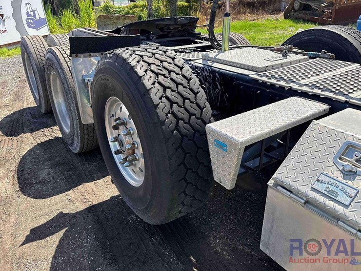 2007-kenworth-t800-image-23